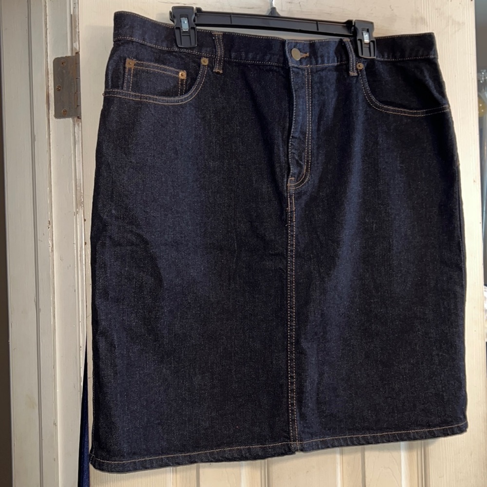 Lauren Jean Co Ralph Lauren (LRL) Skirt - Size 16